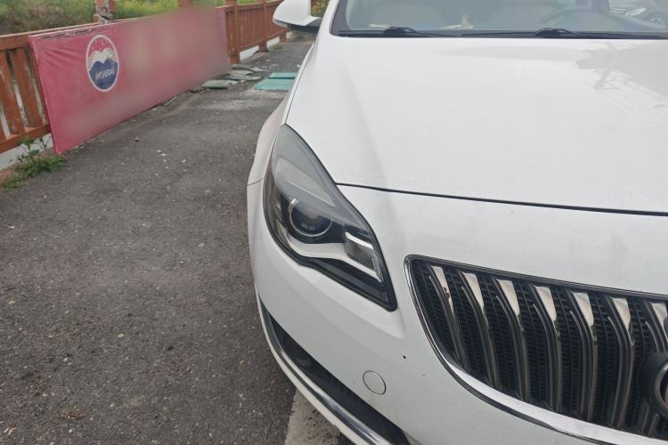 Used Buick Regal 2012 2.0L Comfort Edition Right Front Headlight