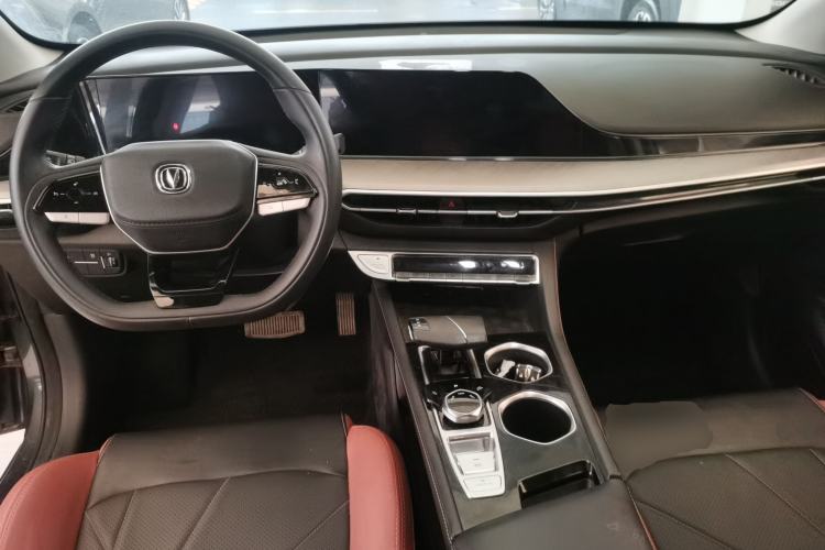 Used Changan Eado 2022 PLUS Blue Whale NE 1.4T GDI DCT Prestige Edition
