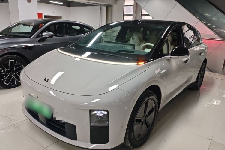 Used Li Auto i6 2025 Model Two-Wheel-Drive Standard Type