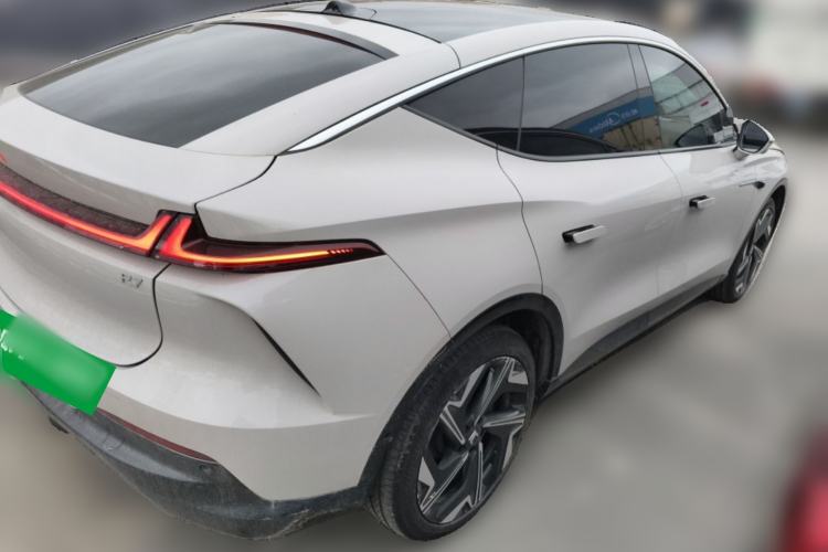 Used Rising R7 2023 Rear-Drive Screen King Edition
