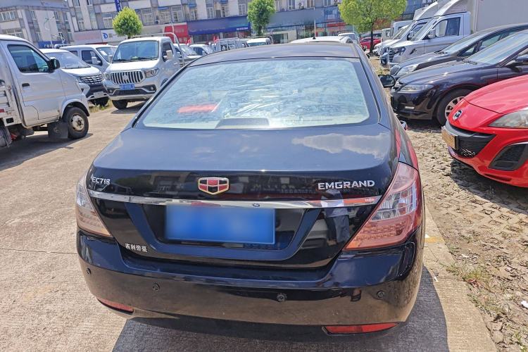 Used Geely Auto Classic Emgrand 2013 Sedan 1.8L Manual Luxury Model