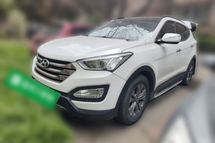 Used Hyundai Santa Fe 2015 2.0T Automatic Two-Wheel Drive Smart Version 5 Seats