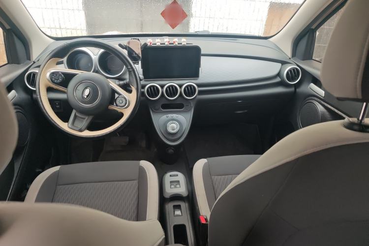 Used ORA Black Cat 2022 301km "Cute Pet" Version – Lithium Iron Phosphate Interior 2