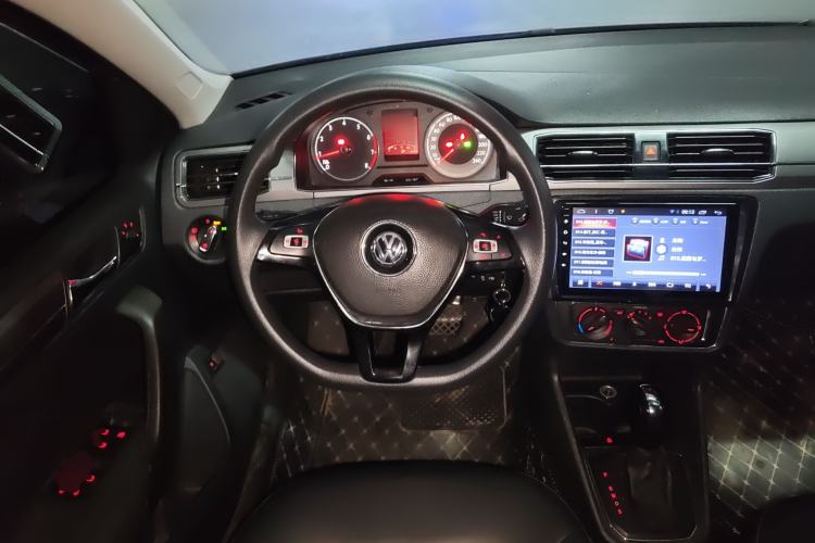 Used Volkswagen Santana 2018 1.5L Automatic Comfort Edition Steering Wheel