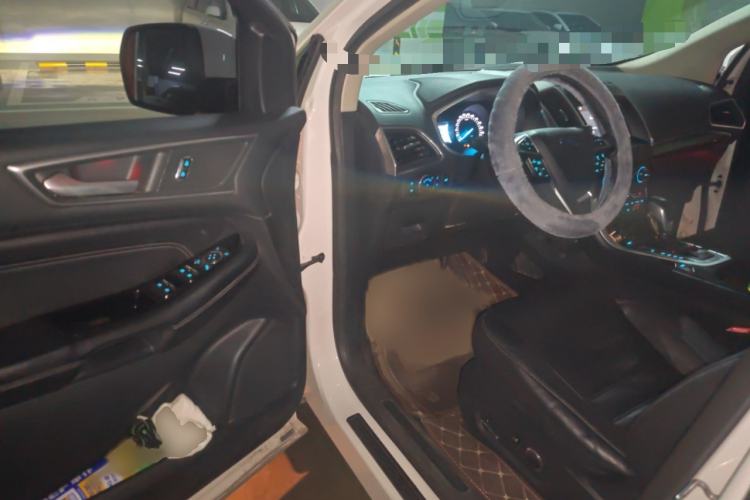 Used Ford Edge 2016 EcoBoost 245 Two-Wheel-Drive Titanium 7-Seater
