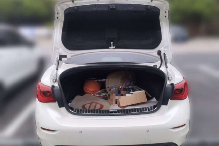 Used Infiniti Q50L 2015 2.0T Enjoyment Edition Trunk