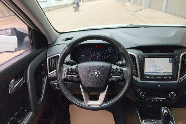 Used Hyundai ix25 2015 1.6L Automatic Two-Wheel-Drive Deluxe DLX Model Steering Wheel