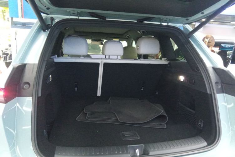 Used Li Auto L6 2025 Pro Smart Refresh Edition
