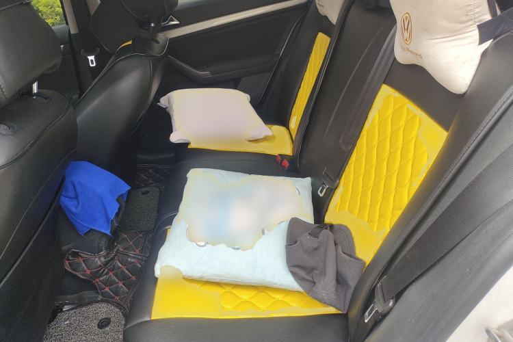 Used Volkswagen Lavida 2015 1.6L Manual Fashion Edition
