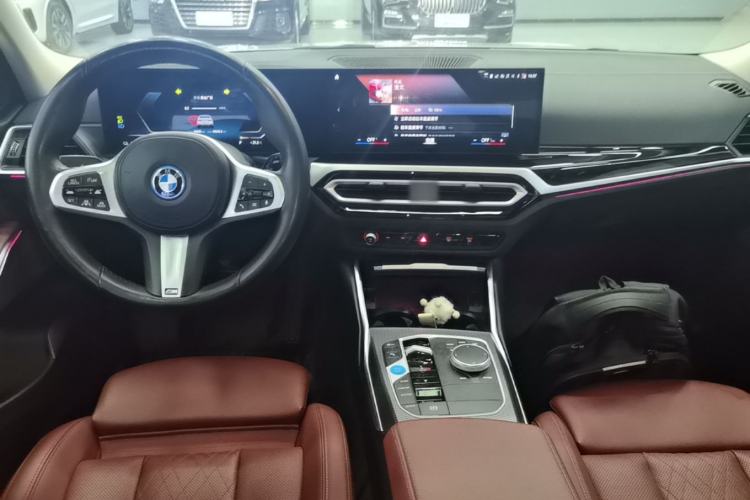 Used BMW i3 2023 eDrive 40 L Midnight Edition
