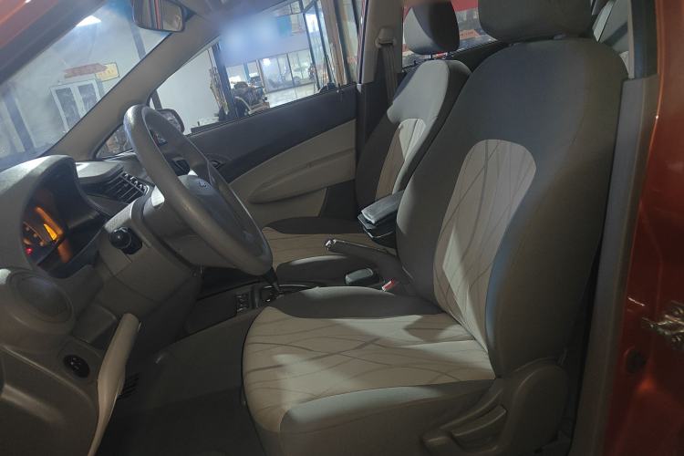 Used Chevrolet Sail 2013 Hatchback 1.4L AMT U-Style Edition
