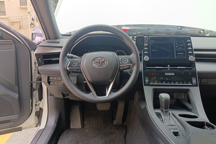 Used Toyota Avalon 2019 2.0L Ambition Edition China VI