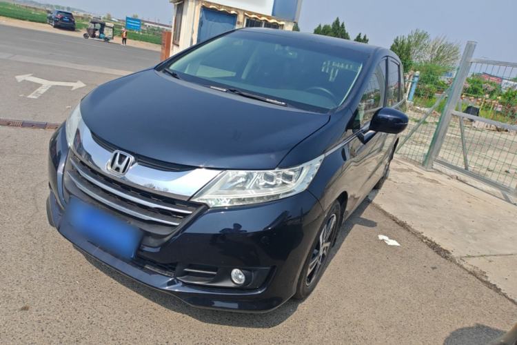 Used Honda Odyssey 2015 Updated Version 2.4L Smart Edition