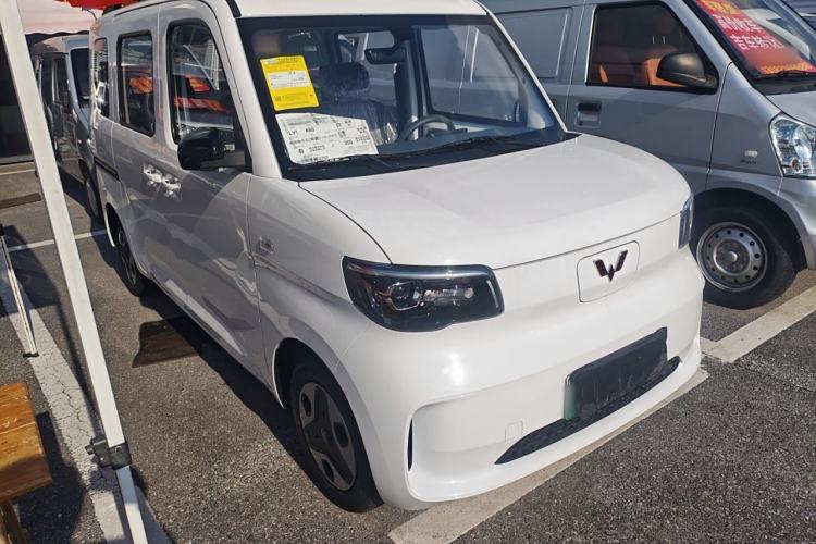 Used Wuling Zhiguang New Energy 2025 Model 305km Ambitious Edition
