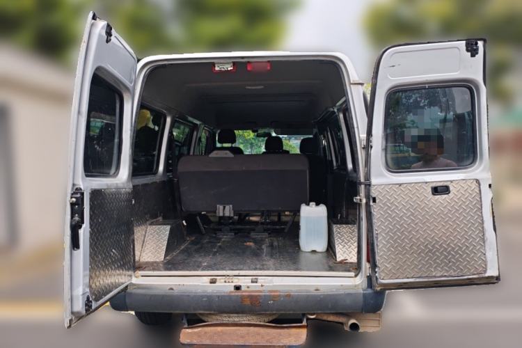 Used JMC Transit 2019 2.8T Commercial Version Short Wheelbase Mid-Roof 6-Seater China VI JX493