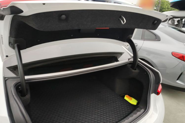 Used BMW 3 Series 2023 325i M Sport Night Edition Package Trunk