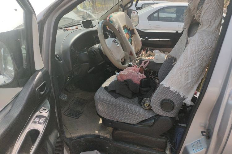 Used JAC Group Refine 2012 1.9T Shuttle Diesel Comfort Version HFC4DB1-2C