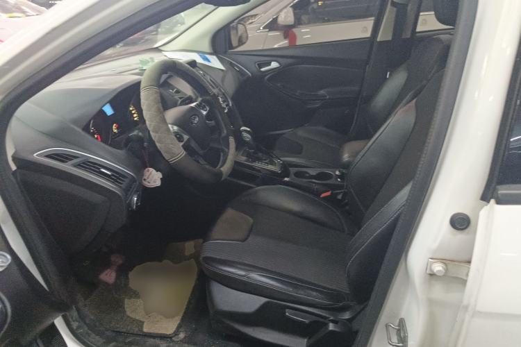 Used Ford Focus 2012 Hatchback 1.6L Automatic Fashion Edition