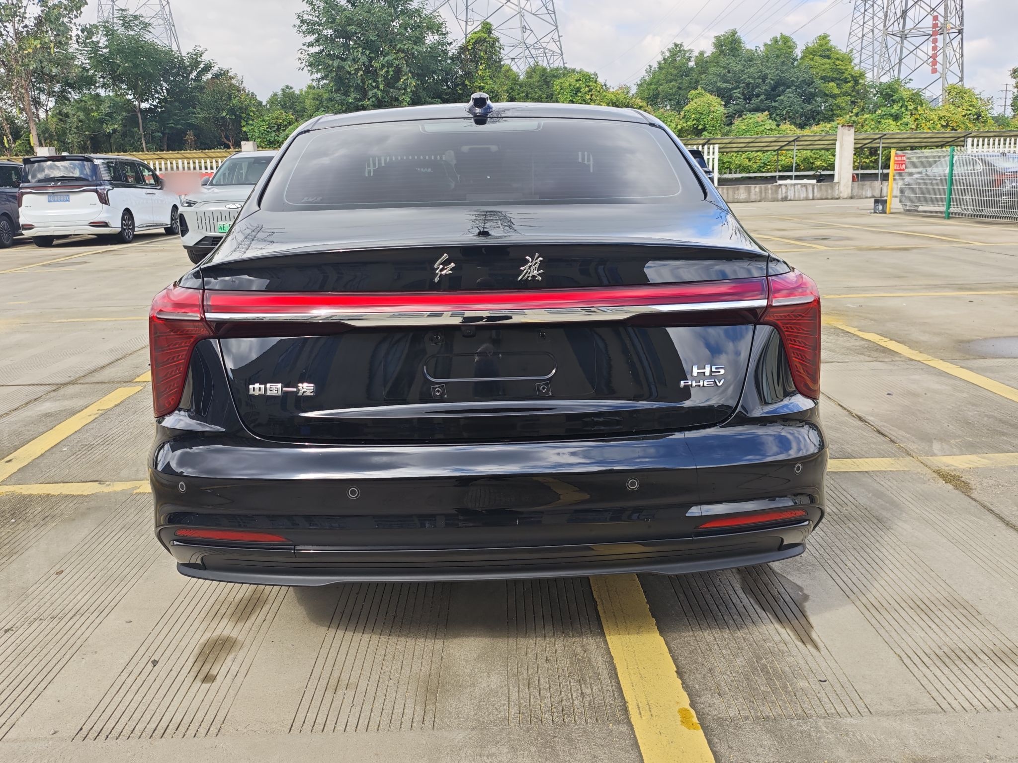 Hongqi H5 PHEV 2025 170 Super Hybrid Version — снимка 16