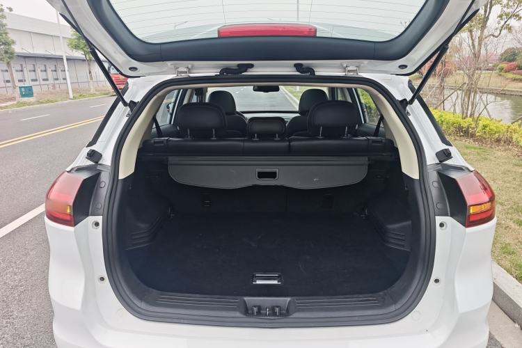 Used Geely Auto Emgrand X7 Sport 2018 1.8TD Automatic Two-Wheel Drive Smart 4G Connected Version Trunk