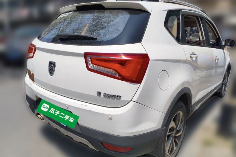 Used Baojun 560 2015 1.8L manual luxury version