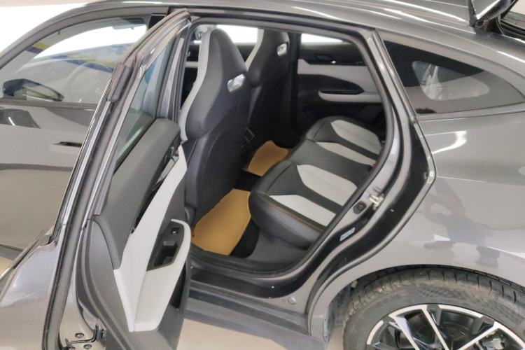 Used CHANGAN UNI-V iDD 2024 Blue Whale Smart Electric iDD 136km Luxury Model