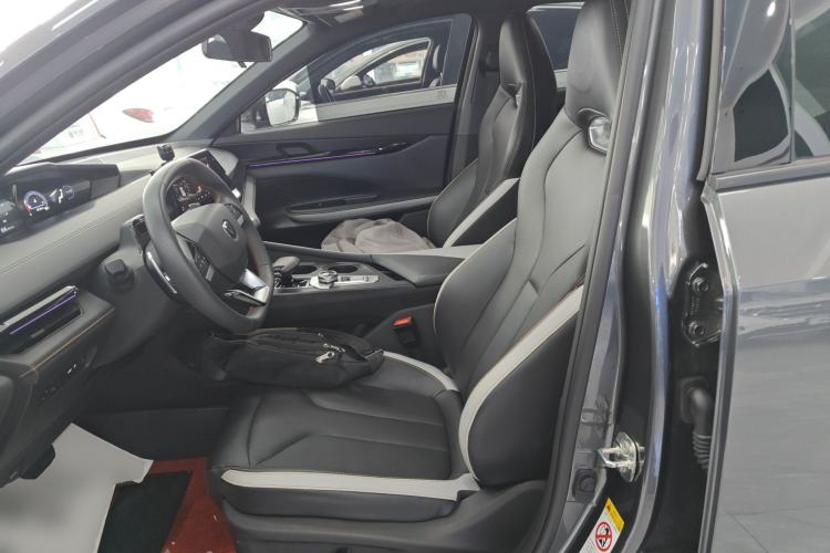 Used CHANGAN UNI-V 2023 1.5T Premium Model