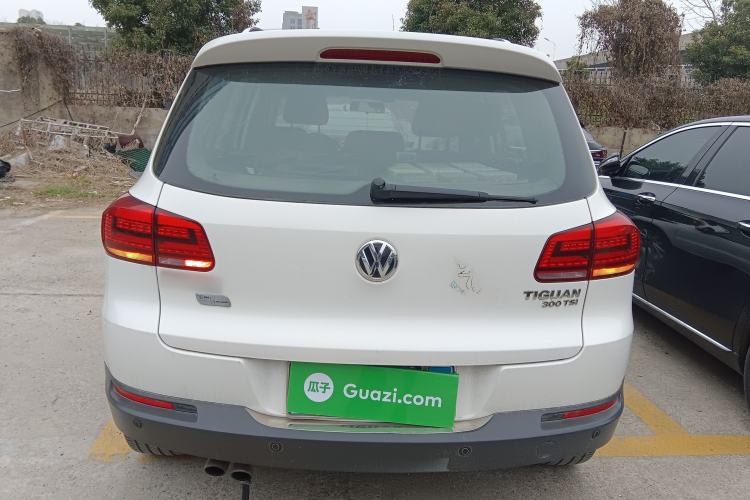 Used Volkswagen Tiguan 2017 300TSI Automatic Two-Wheel Drive Silk Road Luxury Edition Rear