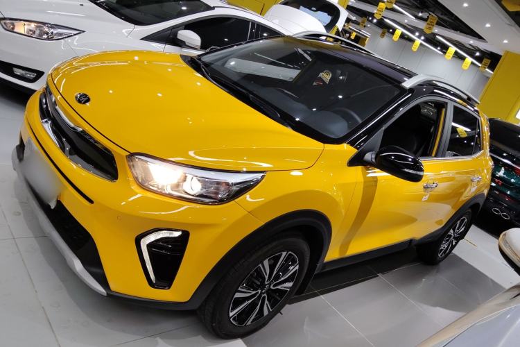 Used Kia kx1 Stonic 2021 1.4L CVT Fun & Sunroof Model
