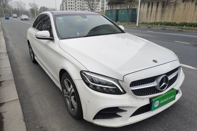 Used Mercedes-Benz C-Class 2019 C 260 L Sport Edition Front Right 45 Deg