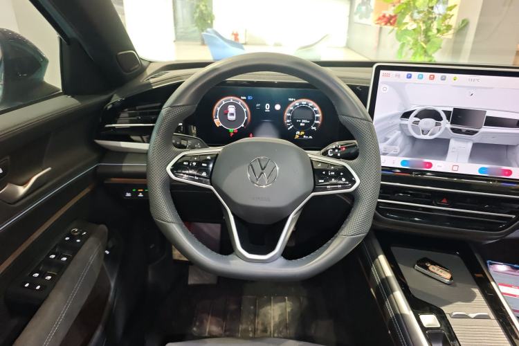 Used Volkswagen Passat 2025 Pro 380TSI Starry Dragon Luxury Edition
