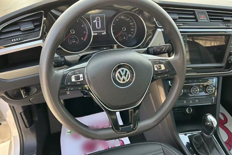 Used Volkswagen Touran 2018 Volkswagen Touran L 280TSI DSG Comfort Edition 7 Seats China V Emission Standard
