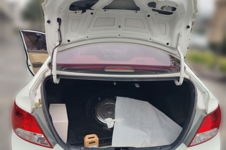 Used Hyundai Verna (older generation) 2010 Sedan 1.4L Automatic Comfort Model GS
