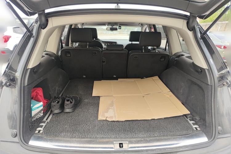 Used Audi Q7 2013 35 TFSI Ambition Edition Trunk