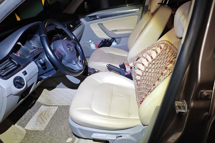 Used Volkswagen Bora 2014 1.6L Automatic Fashion Model
