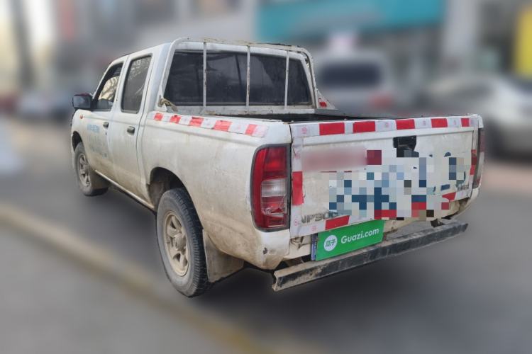 Used Nissan D22 2013 2.4L Gasoline Two-Wheel-Drive Standard Model