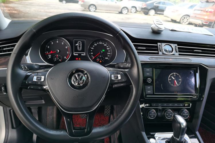 Used Volkswagen Magotan 2019 330TSI DSG Luxury Version China VI Standard