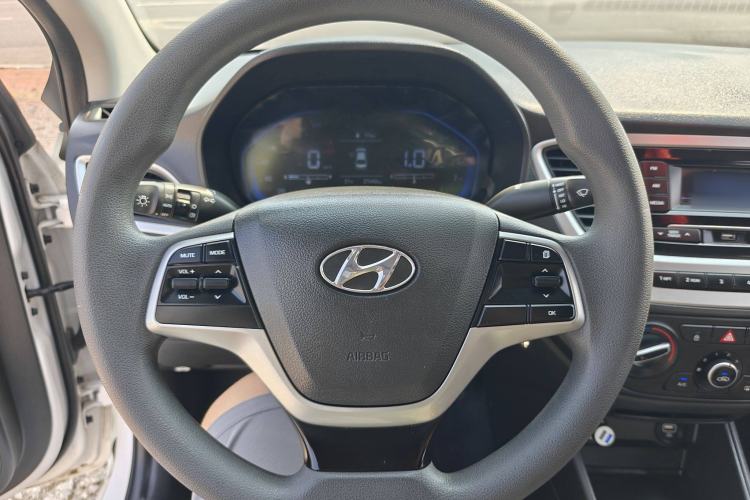 Used Hyundai Verna (new generation) 2020 1.4L Manual GLS Cool Edition
