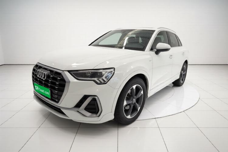 Used Audi Q3 2019 35 TFSI Fashionable and Elegant Model Guazi used car, China used car export, Used car for sale, Used  cars, Cheapest cars for sale