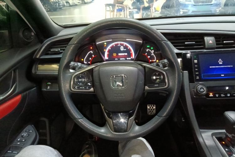 Used Honda Civic 2021 HATCHBACK 220TURBO CVT Trendy Cool Edition
