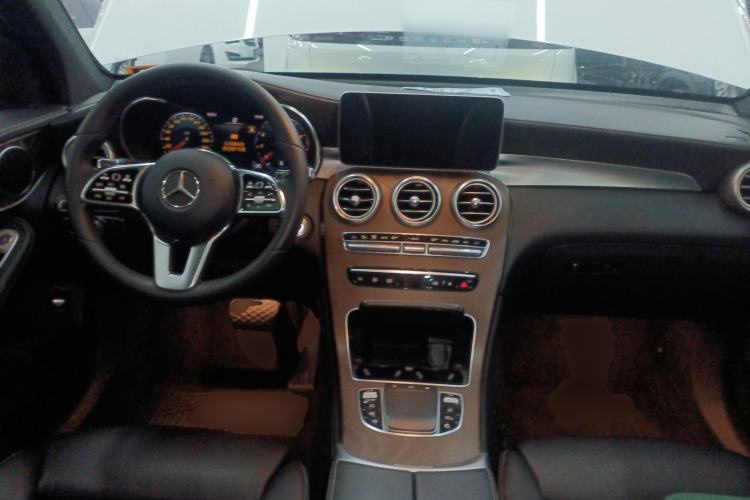 Used Mercedes-Benz GLC 2020 GLC 300 L 4MATIC Dynamic Edition
