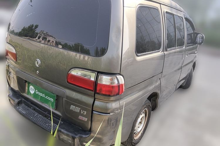 Used FORTHING Lingzhi 2015 V3 1.5L 5-Seater Special Offer Model
