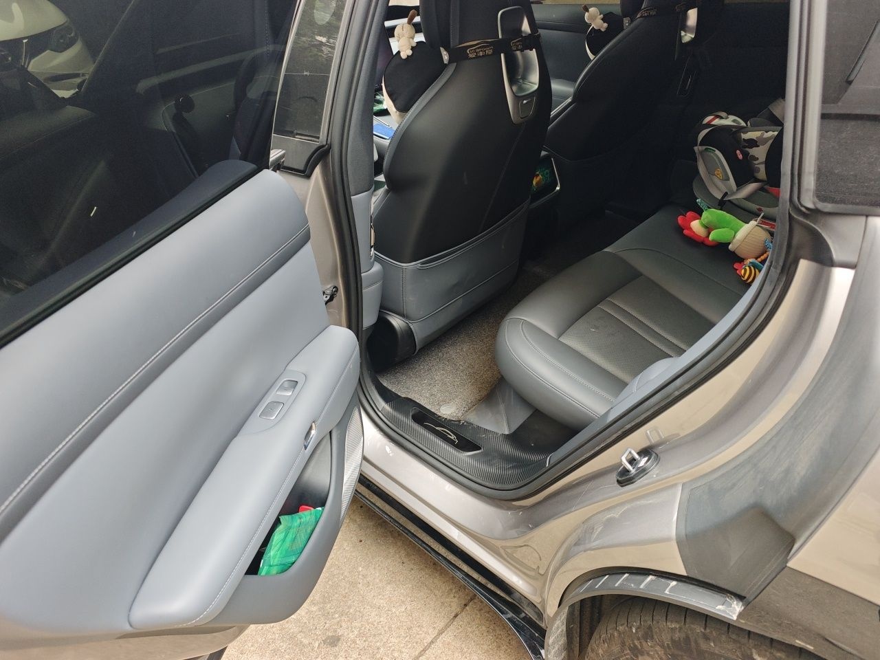 Xiaomi Auto YU7 2025 Ultra-Long Range Rear-Wheel Drive Version — снимка 17