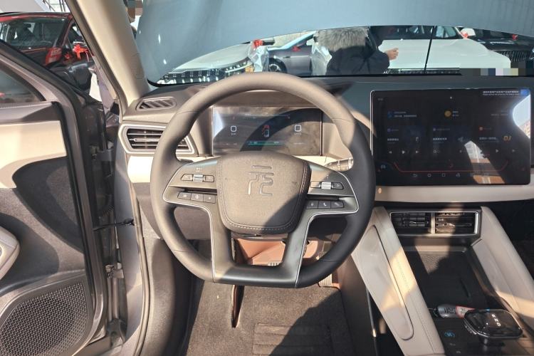 Used BYD Yuan UP 2024 401KM Leading Edition