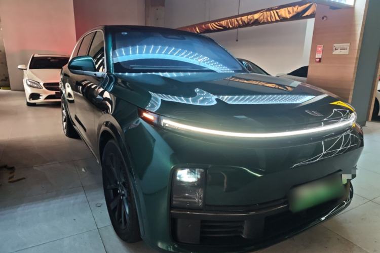 Used Li Auto L7 2023 Pro Model Front Right 45 Deg