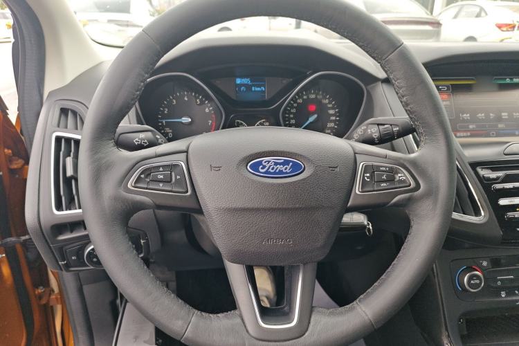 Used Ford Focus 2015 Hatchback 1.6L Automatic Fashion Edition