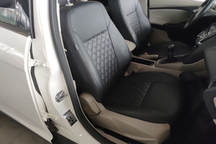 Used Ford Focus 2018 Sedan Classic 1.6L Manual Comfort Plus SmartDrive Edition