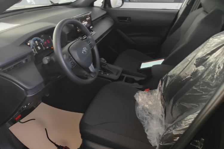 Used Toyota Corolla Cross 2026 Model 2.0L Pioneer Edition
