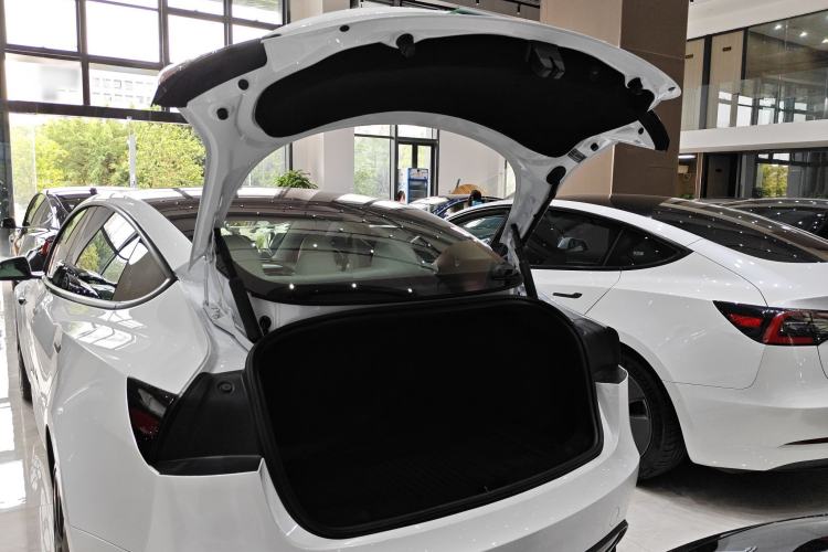 Used Tesla Model 3 2025 Long-Range All-Wheel-Drive Version Trunk