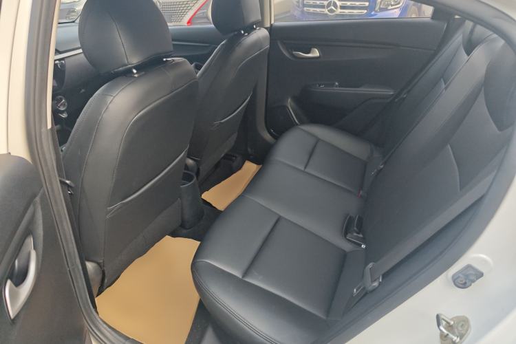 Used Kia K2 2017 Sedan 1.4L Manual Transmission GLS